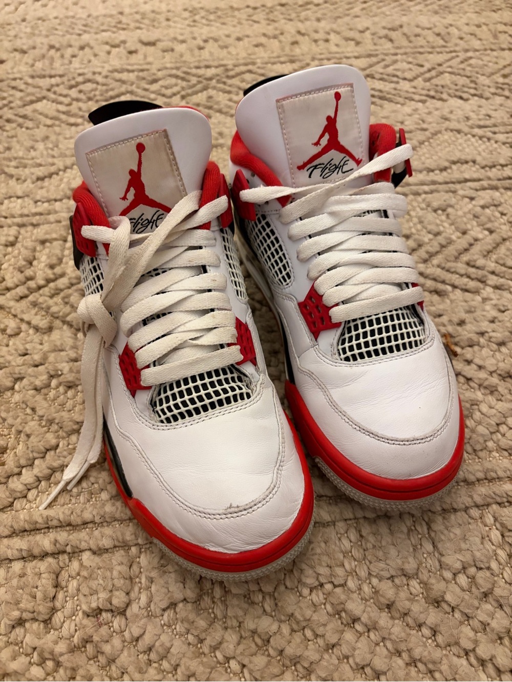 Air Jordan 4 Retro "Fire Red 2020" size 8.5 men’s size 10 womens